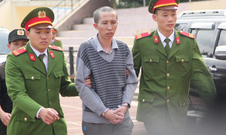 Vụ án nữ sinh giao gà: Nhiều luật sư không bào chữa cho các bị cáo 